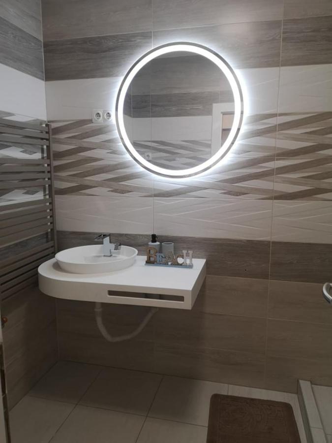 Relax Beach Apartman Hajduszoboszlo Luaran gambar