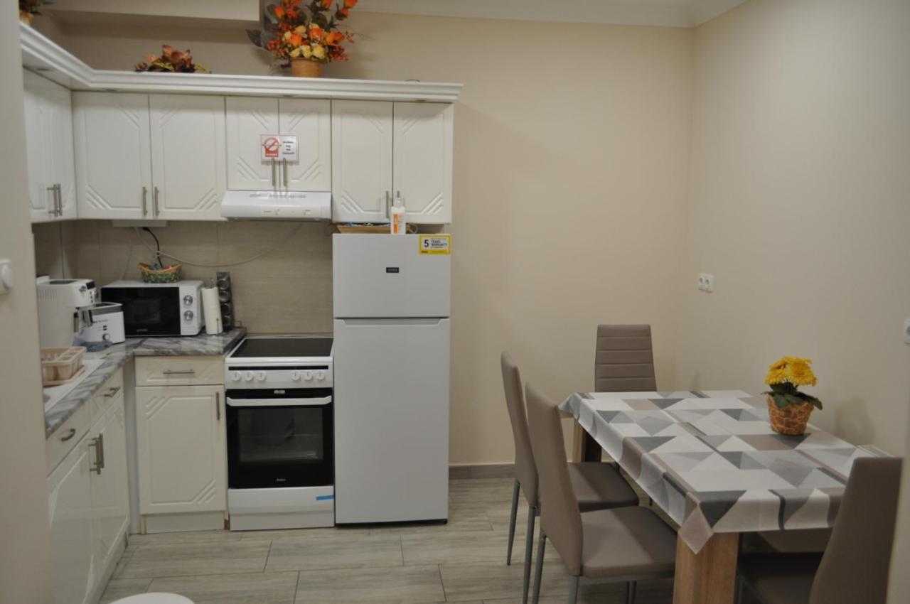 Relax Beach Apartman Hajduszoboszlo Luaran gambar