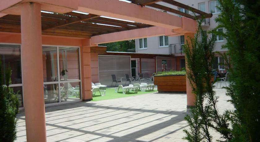 Relax Beach Apartman Hajduszoboszlo Luaran gambar
